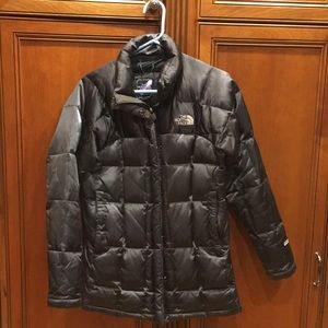 Women’s North Face Down Winter Coat—size small